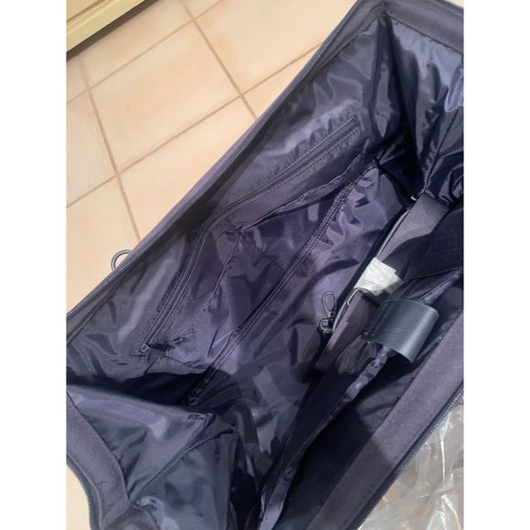 NWT BEIS Weekender bag in Navy Blue - Picture 4 of 4